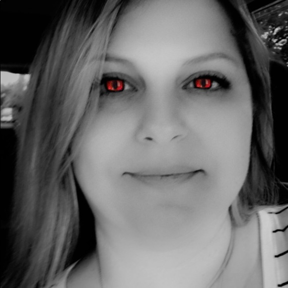 Meet your Posher, Amanda - Picture 1 of 1